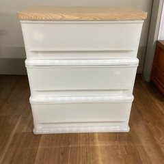プラ衣装ケース3段【町田市再生家具】0530の画像
