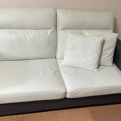 寝られるでっかいソファ