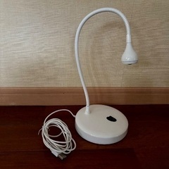 LEDデスクスタンド　ドロップ　ニトリ