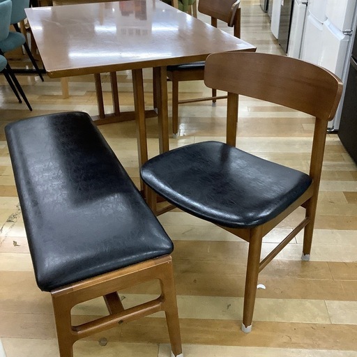 【お値下げしました！】カリモク60+ ダイニング４点セット　入荷しました。