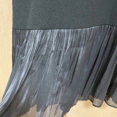 裾シアーデザイン　ワンピースの画像