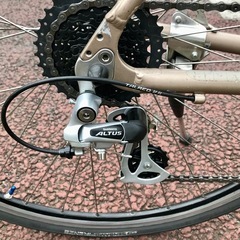 通勤通学にもおすすめのクロスバイク リユースクロスバイク Raleigh ATOMIC13 整備済みのクロスバイクの画像