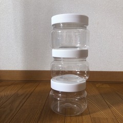 プラスチック容器24個の画像