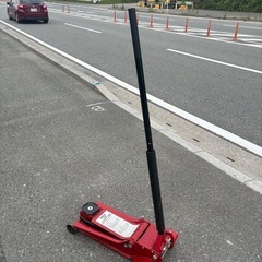 ⭐︎中古品 プロ用 ダブルピストン低床ガレージジャッキ 3t 動作問題なし⭐︎の画像