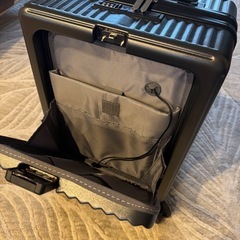 新品同様キャリーケース の画像
