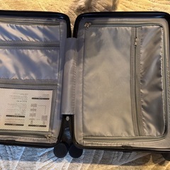 新品同様キャリーケース の画像