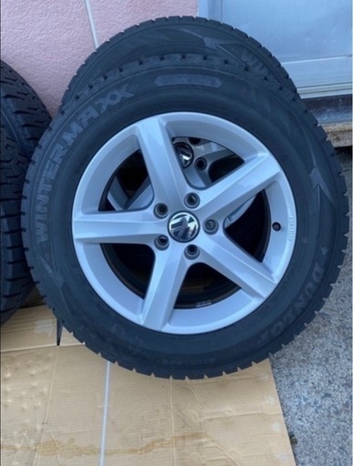 215/60R15 スタッドレスタイヤ 4本セット