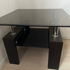 ガラステーブル