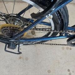 折り畳み自転車の画像