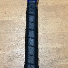 H2505-855 Wilson AH2004 テニスラケット ケース・ボール付き バラ売り不可 キズ汚れ有りの画像