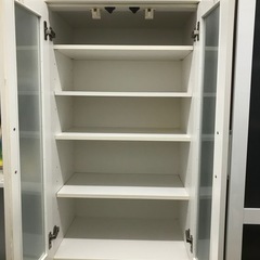 食器棚の画像
