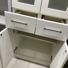 食器棚の画像