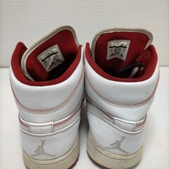 【糸島市内 送料無料】NIKE AIR JORDAN 1 RETRO MID GYM RED BLACK 554724 103 ナイキ エア ジョーダン 1 レトロ ミッド ジム レッド103　88117-2-②-150Y の画像