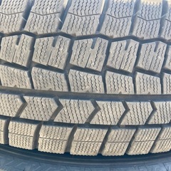 DUNLOP 215/65R16 24年製　スタッドレスタイヤ　バリ溝の画像