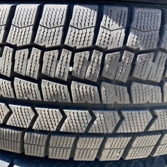 DUNLOP 215/65R16 24年製　スタッドレスタイヤ　バリ溝の画像