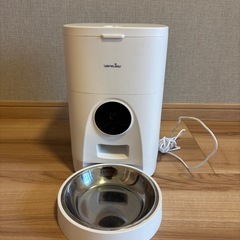 犬用　自動給餌機