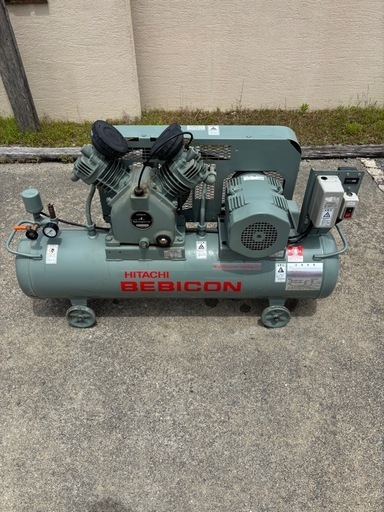 日立　ベビコン　エアーコンプレッサー3　馬力　三相　 200V 平成27年製　稼働時間少ない