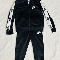 NIKEジャージ上下セット2歳