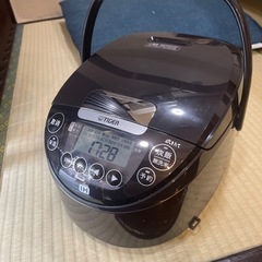 TIGER IH炊飯器 JPW-D100 ブラウンT