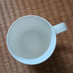 アリナミンVのコップの画像