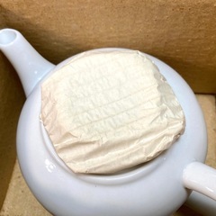 【残りわずか】陶器のティーポットの画像