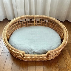 【お譲り先決定しました】ペット用ベッド/天然素材バスケット