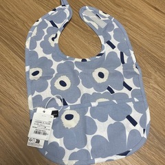 marimekko ベビー　食事用エプロン