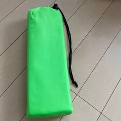 レジャーシート 緑 収納ポーチ付き 新品