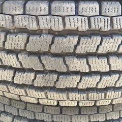 YOKOHAMA 195/80R15 24年製　冬タイヤ　の画像