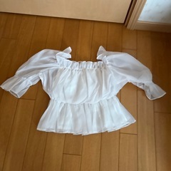 ワンピースブラウスのセットの画像
