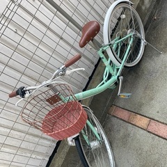 小学生　女の子　自転車