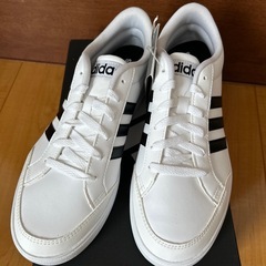 adidasスニーカーの画像