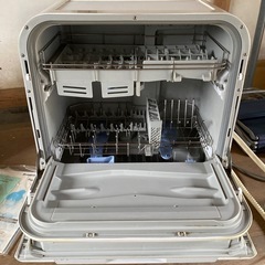 Panasonic(パナソニック)食器洗い乾燥機ホワイトNP-TM6-W 2013年製の画像