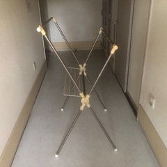 コンパクト　ステンレス 伸縮式多機能布団干し 物干しスタンド 洗濯物干しの画像