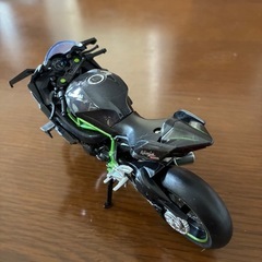 カワサキ　NINJA　H2フィギア　24/1ｽｹｰﾙ　の画像