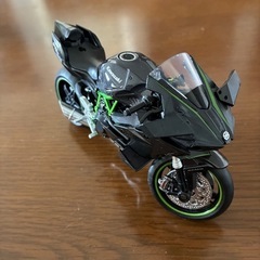 カワサキ　NINJA　H2フィギア　24/1ｽｹｰﾙ　の画像