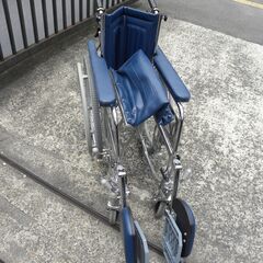 カワムラ　車イス　　フルリクライニング、ストレッチャーになる、ヘッドレスト欠品　車いす　車椅子の画像