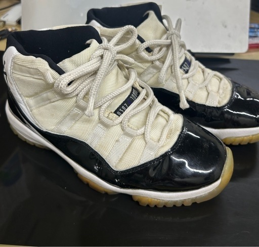 ナイキ　エアジョーダン   11