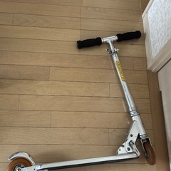 【無料】折りたたみキックボードの画像