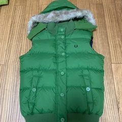 フレットベリーダウンベスト