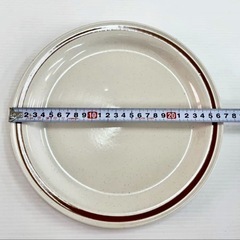 未使用品 食器 まとめて8枚セット 陶器 取り皿 大皿 小皿 平皿 プレート お皿 洋食器 一般家庭用品 キッチン小物 保管品 602262の画像