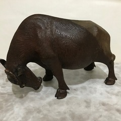 木製置物　牛
