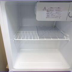 【￥5000-】エラヴィタックス 1ドア冷蔵庫 ER-517(W) 46L 2015年製の画像