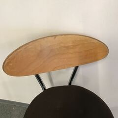 キャスター付き　ハイチェア　背もたれつきの画像