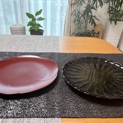 漆器風のお皿