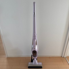 ジャンク品、HITACHI充電式掃除機PV-BC105E4