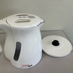 電気ポット　1Lの画像