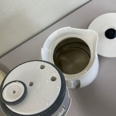 電気ポット　1Lの画像