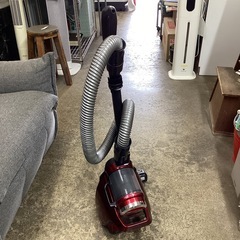 万代店 TOSHIBAの掃除機「トルネオ VC-C4（R）」