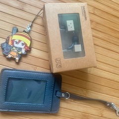 イヤホン＆定期入れ＆キーホルダー
の画像